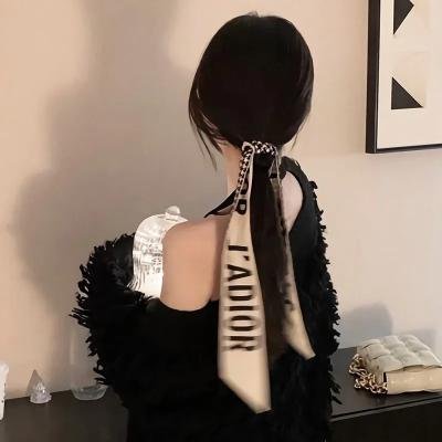 捷运上的女孩